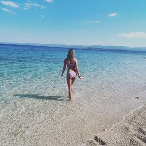 Meet your Posher, Leah